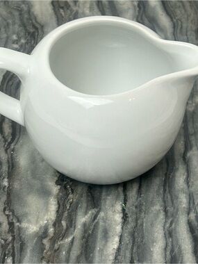 Cordon Bleu HSA White Porcelain Creamer 10 oz